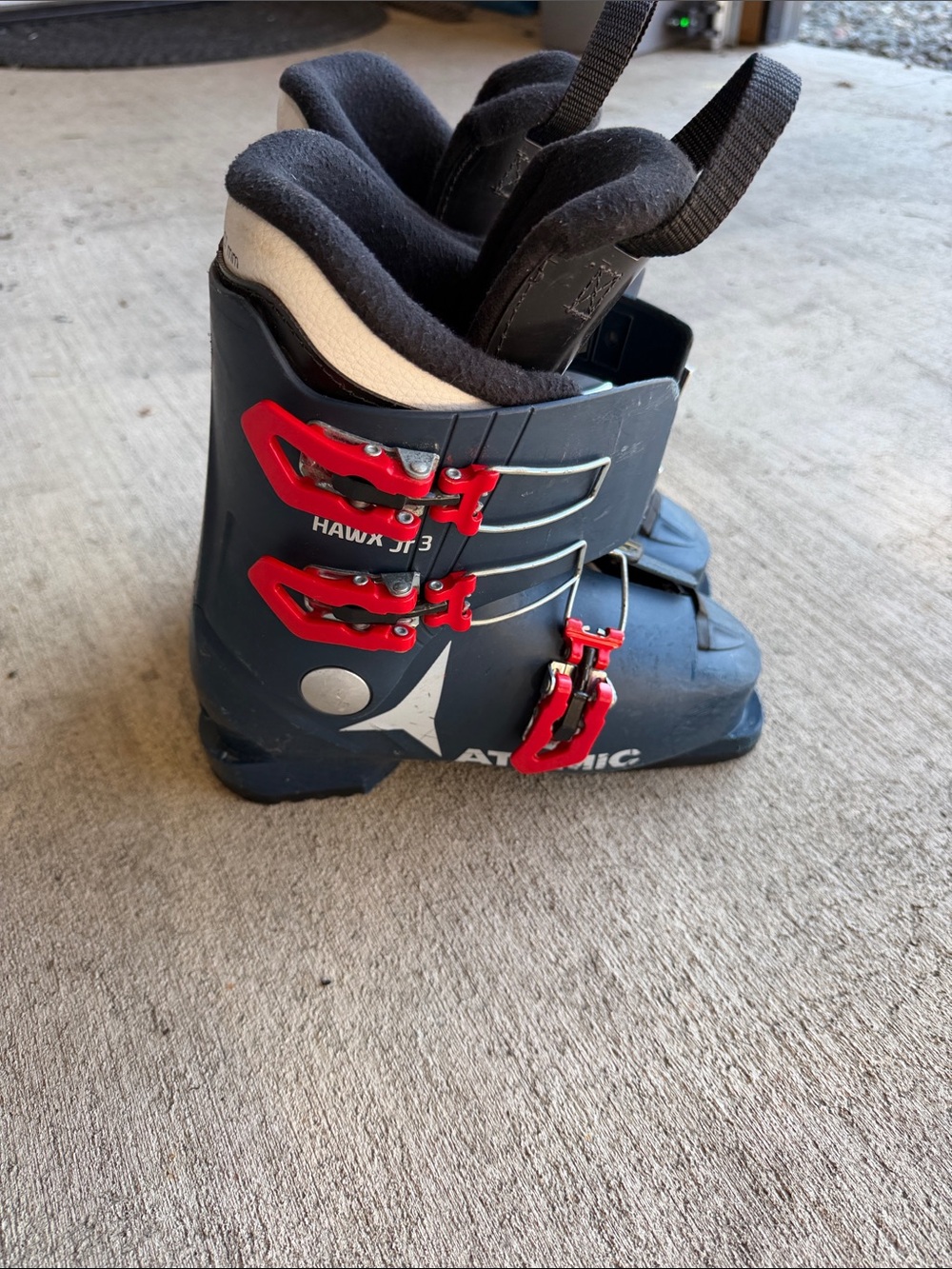 Atomic Hawx JR3 Kids' Ski Boots in Navy with Red Buckles